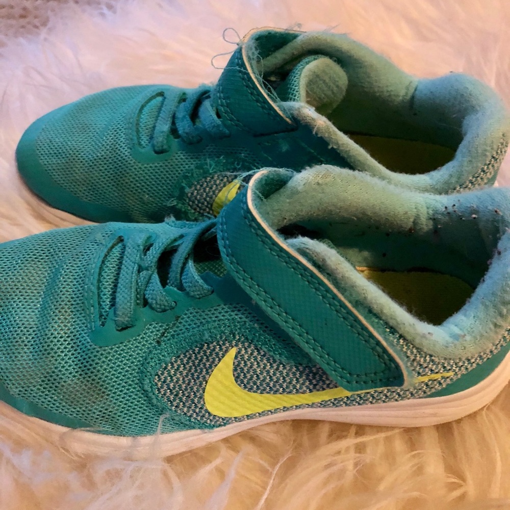 Sold - Picture 3 of 3